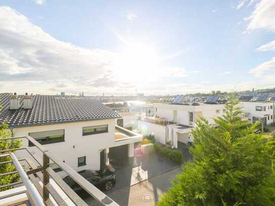 WOW! Schöne 3-Zi.-Penthouse-Wohnung inkl. Balkon mit traumhafter Aussicht!