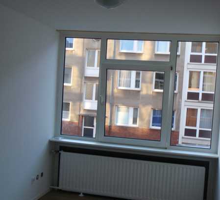 *** 1 Zimmer Studenten-Appartment ab sofort *** Ponntor***