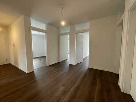 + Erstbezug nach Sanierung ++ 5-Zimmer-Wohnung im Feuerbacher Zentrum ++