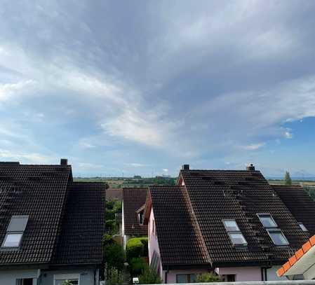 Wunderschöne 2,5 Zi.-Maisonette-Wohnung mit Hobbybühne in Markgröningen