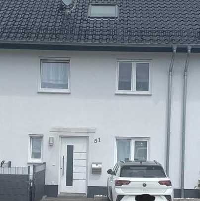 RESERVIERT!!! Modernes Reihenhaus mit Garten in beliebter Lage