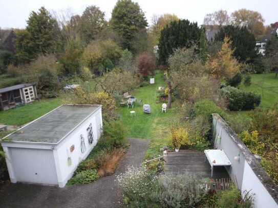 Für den Käufer provisionsfrei: Einfamilienhaus mit großem Garten, geeignet für eine große Familie