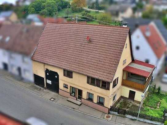 Ehemaliges Bauernhaus mit viel Ausbaupotenzial in verkehrsgünstiger Lage