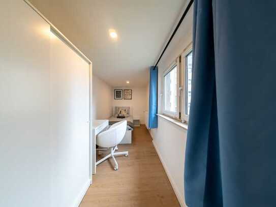 +++ Furnished room in 60528 +++