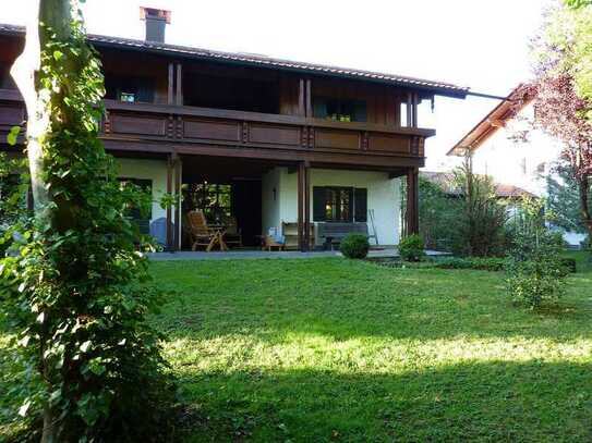 Obing – Landhaus im bäuerlichen Stil - ein romantisches Haus für naturnahes Wohnen