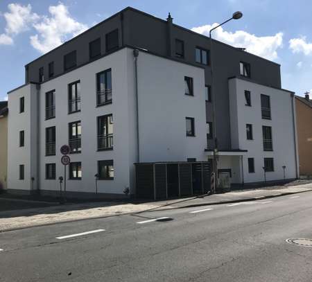 Schöne DG-3-Raum-Wohnung in Leverkusen