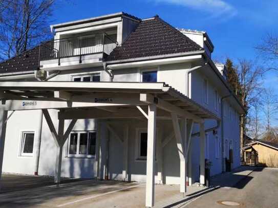 Ansprechende 3-Zimmer-Terrassenwohnung mit gehobener Innenausstattung und Balkon in Traunstein