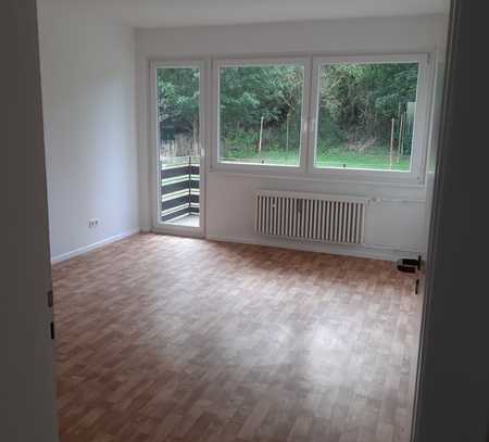 Niedliche 3 Zimmer mit Balkon im Erdgeschoss, Föhrenhorst 52 Wolfsburg, renoviert