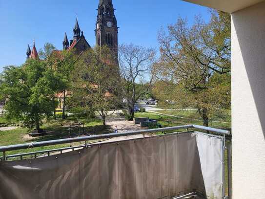 Ruhige 2-Zimmer-Wohnung, besonders geeignet für Senioren in der Stauffenbergallee Dresden