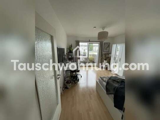 Tauschwohnung: Helle 1,5 Zimmer Wohnung gegen 2 Zimmer Wohnung