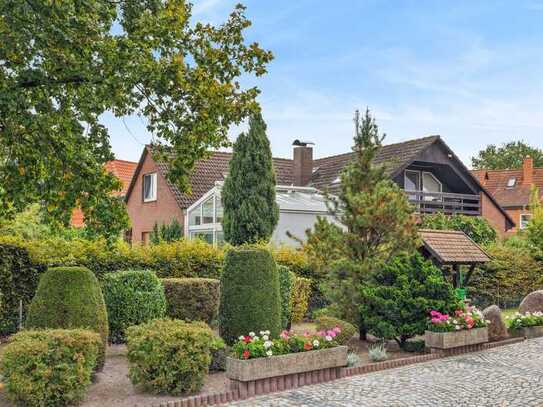 Idyllisches Wohnen vor den Toren Hannovers- Zweifamilienhaus mit hauseigener Sauna