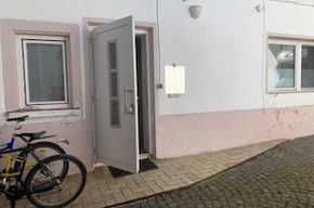 1-Zimmer-EG-Wohnung in ehem. Weingut in Landau-Godramstein zu vermieten stein
