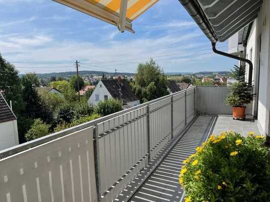 "Jetzt zugreifen!" - Bezahlbare Vierzimmerwohnung mit tollem Ausblick