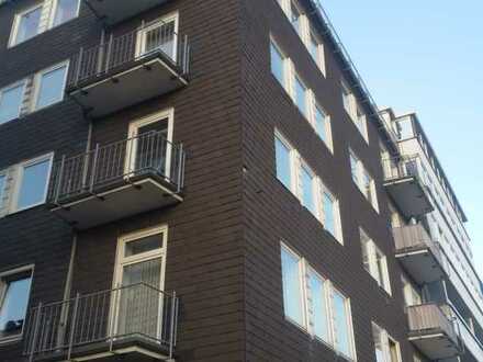 3-Zimmer renovierte Penthouse-Wohnung in Wuppertal zu vermieten