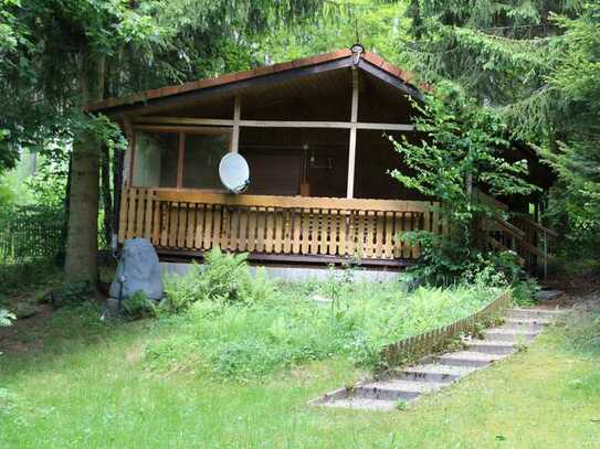 RESERVIERT - Ferienhaus in ruhiger, grüner Lage von Schindelbach zum Verkauf