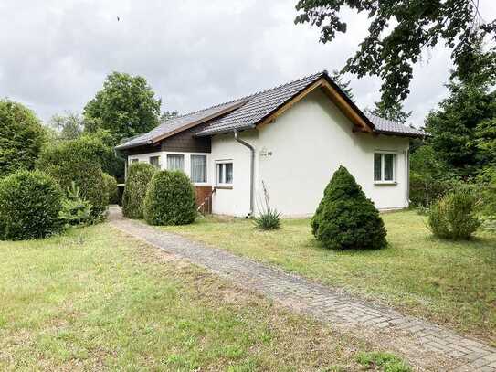 Modernisiertes Einfamilienhaus auf üppigem Grundstück in ruhiger Ortslage von Ahrensdorf bei Templin