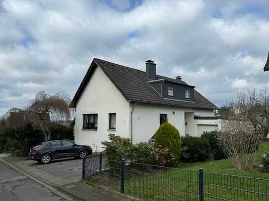Schönes 1-2 Familienhaus in ruhiger, grüner Wohnlage von Leichlingen