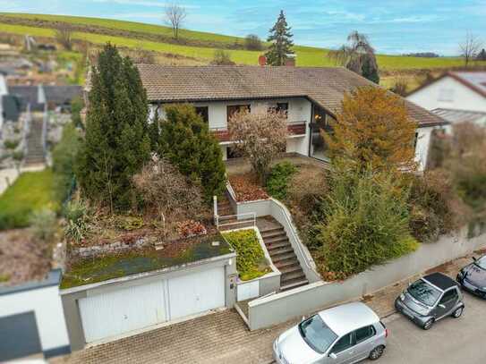 Freistehendes Einfamilienhaus mit Blick ins Grüne