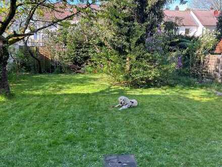 Gepflegte Doppelhaushälfte mit großem Garten