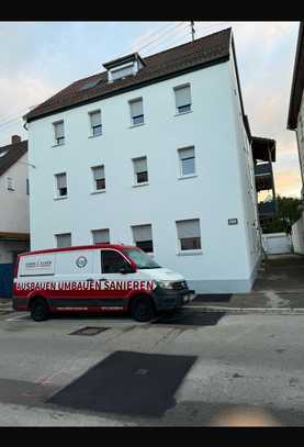 Geschmackvolle 3-Zimmer-Wohnung mit gehobener Innenausstattung inklusive Einbauküche und Balkon