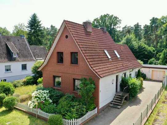 Einfamilienhaus mit großzügigem Garten in ruhiger Lage