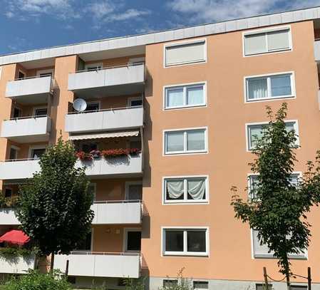 Gut geschnittene 4-Zimmer-Erdgeschosswohnung mit Balkon in Rosenheim