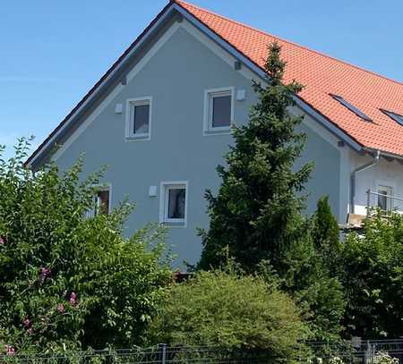 Attraktive 5-Zimmer-Maisonette-Wohnung mit Balkon in Schierling