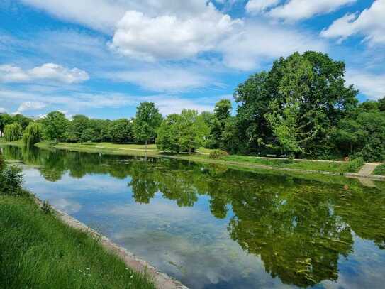 Urban und großzügig - ruhig und direkt am Park