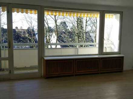 Köln-Rodenkirchen 3 1/2-Zimmerwohnung ausgestattet & möbliert, mit großen Sonnenbalkon & Stellplatz