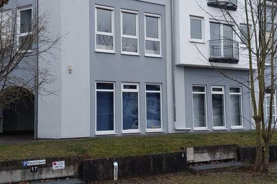 Gewerbeimmobilie für Büro oder Praxisfläche in Uhingen