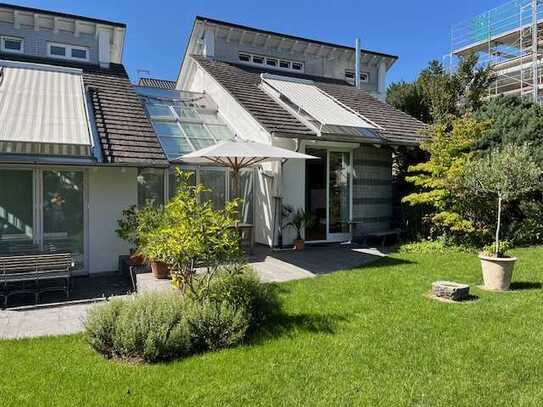 Architekten-Doppelhaushälfte (nach WEG) mit tollem Garten in ruhiger Lage von Marbach