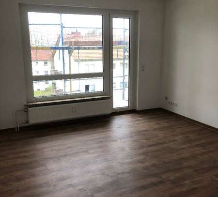 Moderne 3-Zimmer-Wohung mit Balkon zu vermieten