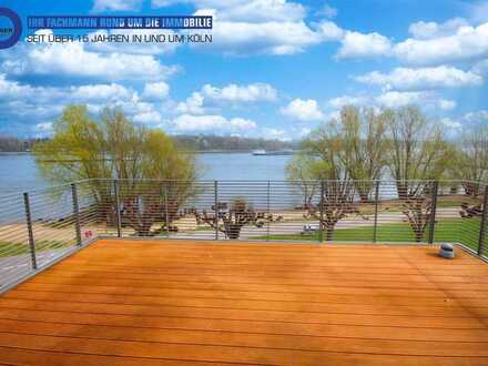 EXKLUSIVES PENTHOUSE IM BAUHAUSSTIL MIT RHEIN - BLICK, DREI TERRASSEN UND TG - STELLPLATZ