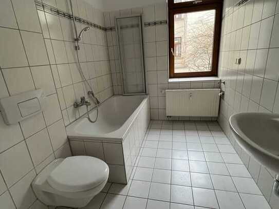 Zentrum, tolle 1-Zi.-Whg. mit Wanne, sehr gepflegtes Haus in einer "ruhigen Ecke"