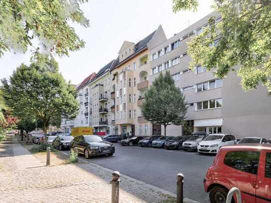 Fußläufig zum Schloss: Lichtdurchflutete 2-Zimmer-Wohnung mit Süd-Balkon, vermietet