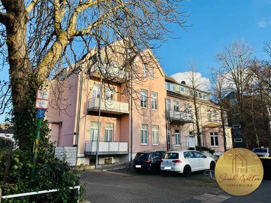 Wunderschöne Obergeschosswohnung mit Traumterrasse und Tiefgaragenplatz