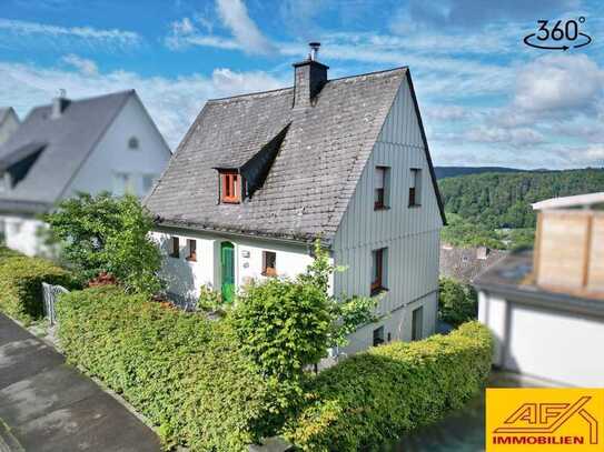 Liebevoll gepflegtes Einfamilienhaus - mit Talblick!