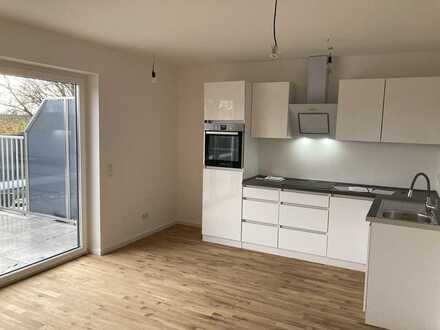 Sonnige 2-Zimmer-Wohnung mit großer Süd-Dachterrasse und Einbauküche in Aindling