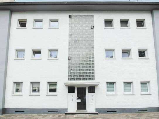 Ruhiges Wohnen in perfekter Lage von Benrath: Charmante 3-Zimmer-Wohnung mit Balkon und Garage