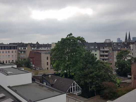 Renovierte 2-Zimmer-Wohnung mit Balkon in Innenstadtlage