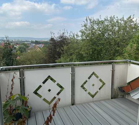 Schöne Dachgeschosswohnung mit herrlichem Ausblick