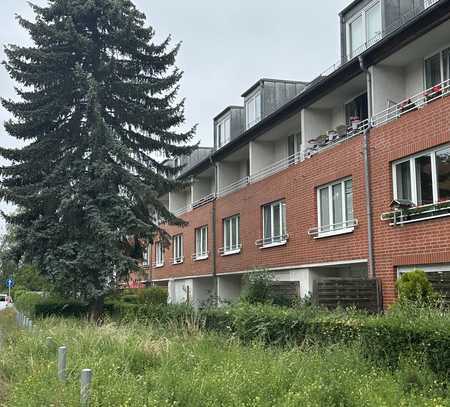 Stilvolle 1-Raum-Wohnung mit Balkon in Berlin Rosenthal (Pankow)