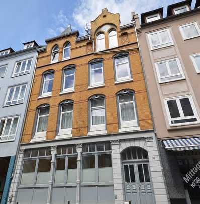 Tolle Altbauwohnung mit Balkon inmitten der beliebten Oststadt