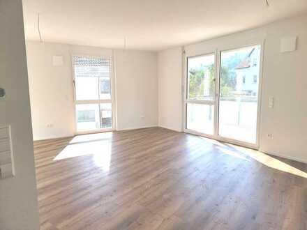 Erstbezug: 2 Zimmer Neubau mit Balkon und Einbauküche -mit Aufzug/barierefrei