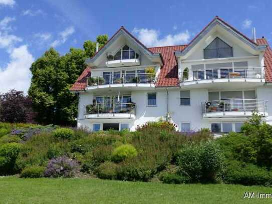 Große und wunderschön gelegene 4-Zimmer-ETW - auch für eine Familie geeignet - mit großer Terrasse!