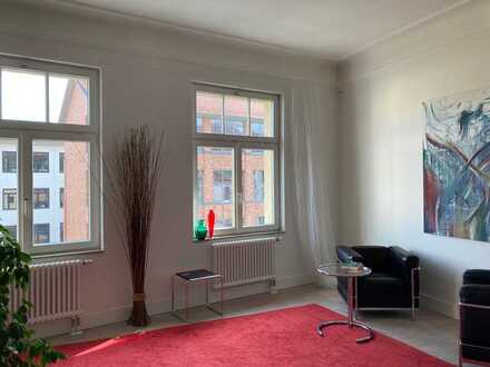 Exklusive helle 2,5-Zi.-Altbau-ETW mit hohen Decken und Loggia, 2. OG, in Köln-Sülz