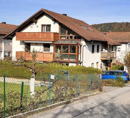 Moderne,helle,großzügige3-Zimmer-DG-Wohnung in Vilshofen an der Donau