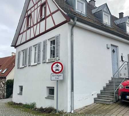 2 Doppelhaushälften mit jeweils einer Einbauküche in 71287 Weissach ( Kirchstr.11 ), KP 279.900€