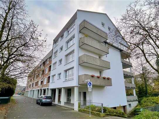 Modernisierte 2-Raum-Wohnung mit Balkon in Neuss (Rhein-Kreis)