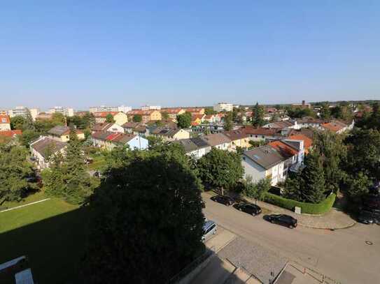 Genießen Sie den Fernblick - 
Renovierungsbedürftige 2-Zi. Wohnung mit großem Balkon in Germering